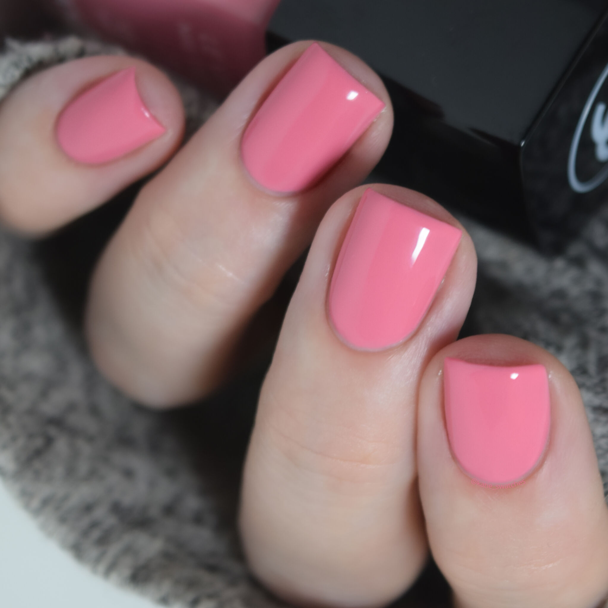 Chanel Nail Colour May 535 bubblegum pink nail polish swatch. High-end nail polish cosmetics. Chanel Le Vernis